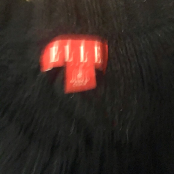 Bundle offers!Elle short sleeve knit sweater- - Picture 3 of 3